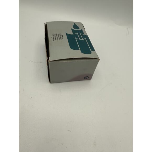 Partylite Votive Candles 1 Box = 6 Votive Candles Raspberry /Vanilla Scent - Picture 6 of 7